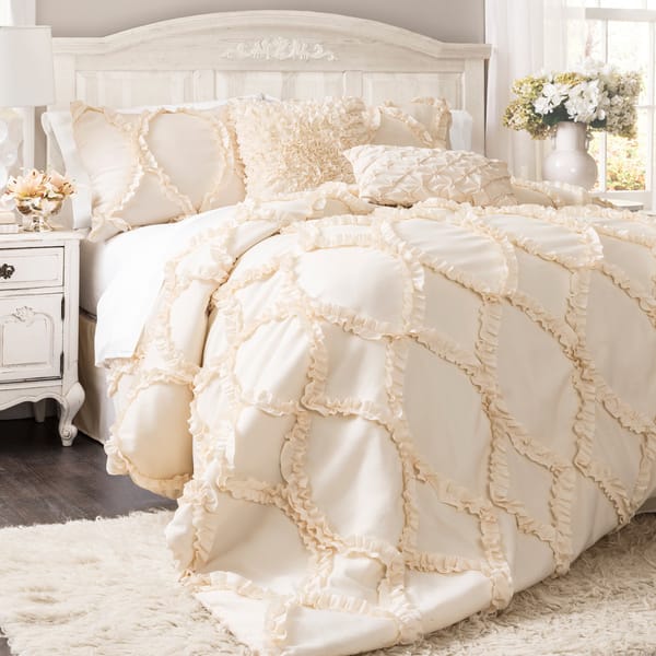 Shop Lush Decor Avon Ruffled White 3 Piece Comforter Set On Sale