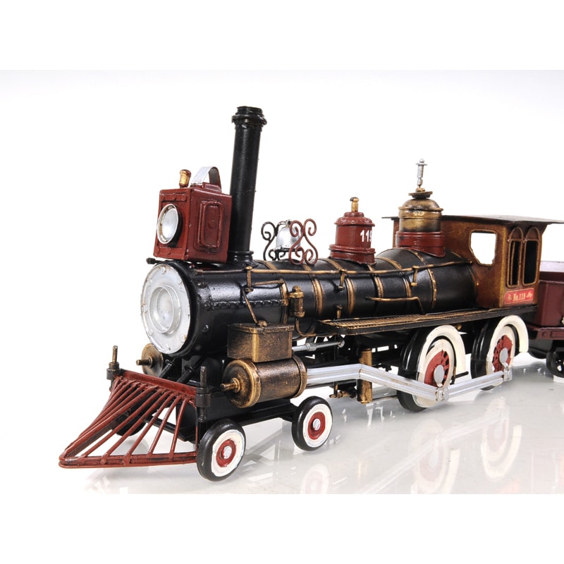 Union Pacific 1:24 Scale Model Steam Locomotive - On Sale - Bed