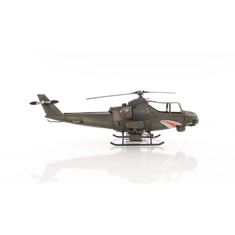 1960s US Attack Helicopter 1:46