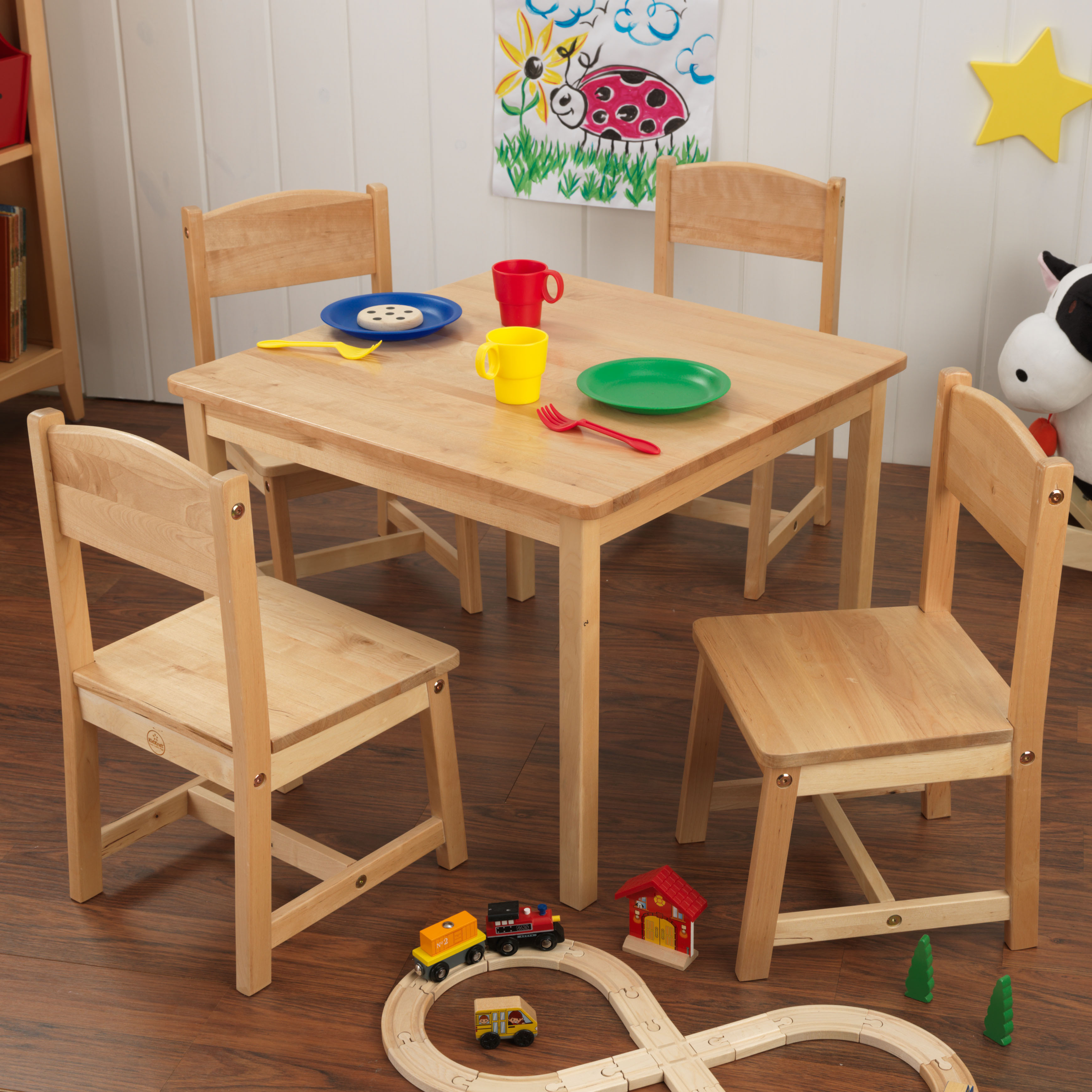 Детский стол и стул деревянный