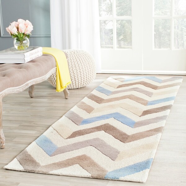 Safavieh Handmade Moroccan Cambridge Ivory/ Grey Wool Rug - 2'6" x 8'