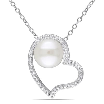 Miadora Sterling Silver Pearl and 1/10ct TDW Diamond Heart Necklace (H-I, I2-I3) (8-8.5 mm)