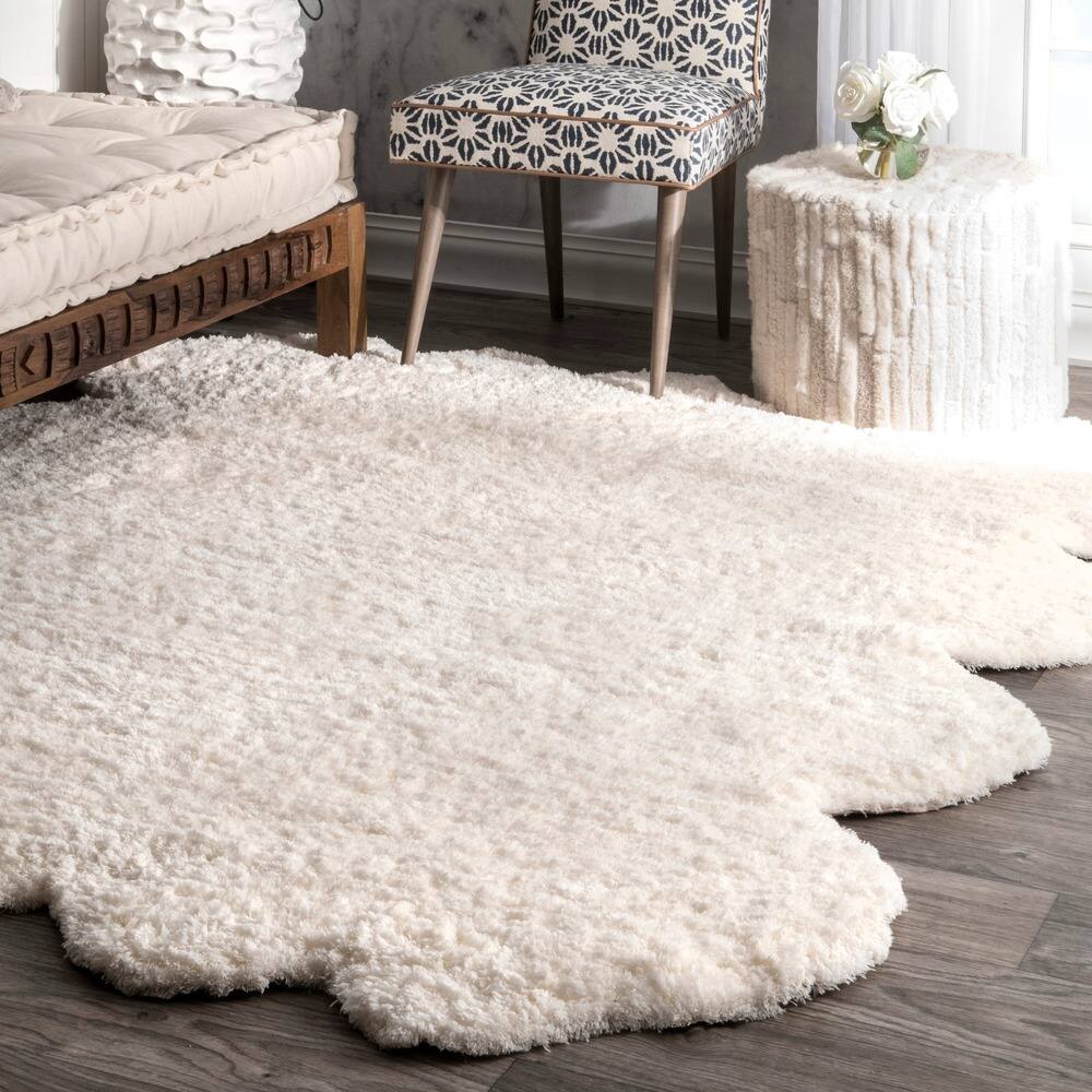 Nuloom Handmade Faux Sheepskin Octo Pelt Natural S - 6' x 7'