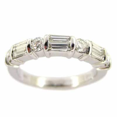 Kabella Luxe 18k White Gold 3/4ct TDW Tapered Round White Diamond Ring (H-I, VS1-VS2)