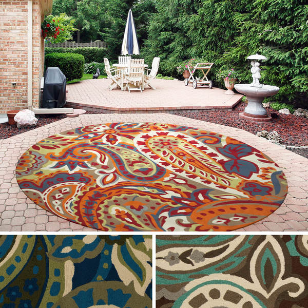 Handhooked Gena Contemporary Floral and Paisley Indoor/Outdoor Area Rug (8' Round) Free