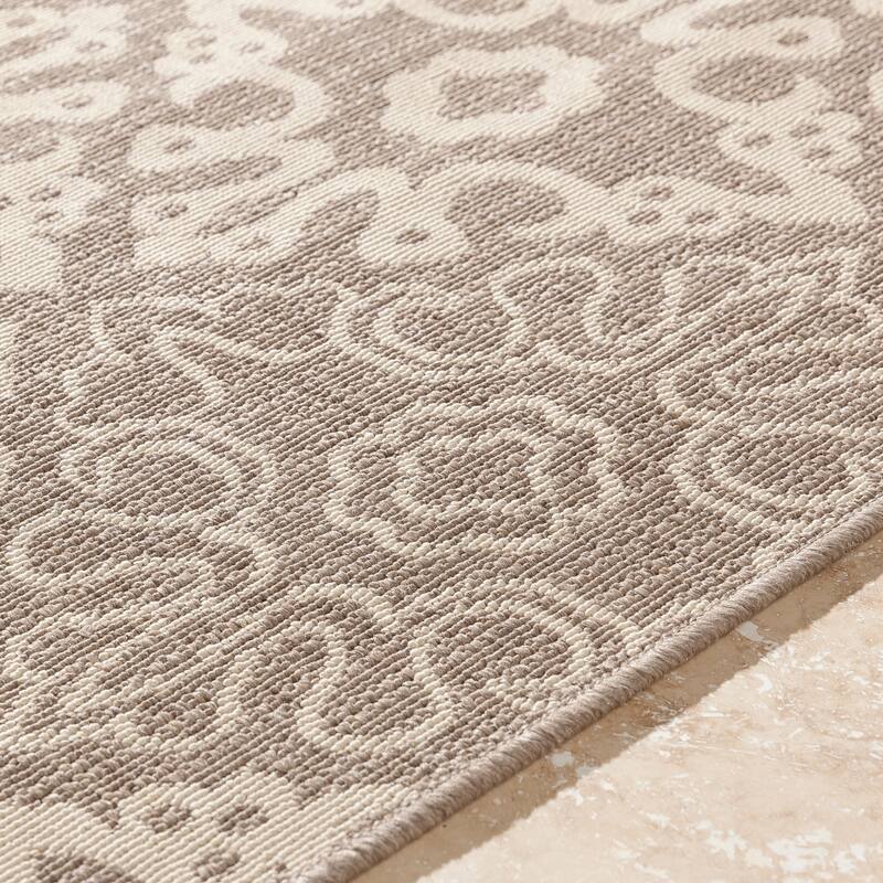 Artistic Weavers Olivia Transitional Medallions Indoor/Outdoor Area Rug