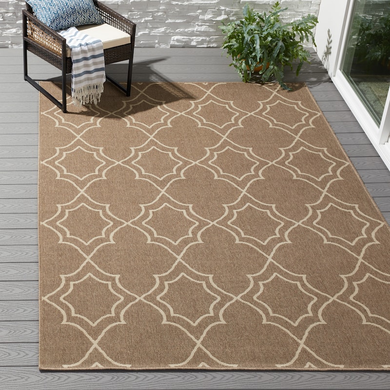 Livabliss Natasha Indoor/ Outdoor Transitional Trellis Area Rug