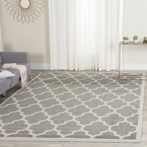 Safavieh Indoor/ Outdoor Amherst Dark Grey/ Beige Rug - 9' x 12'