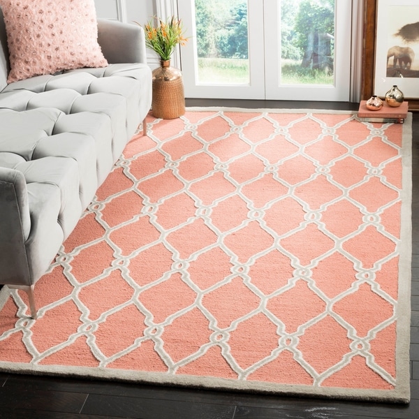 Shop Safavieh Handmade Moroccan Cambridge Coral/ Ivory Wool Rug - 4' x