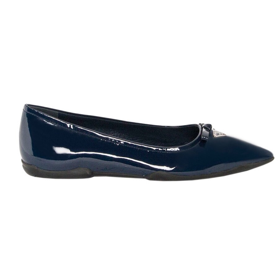 blue pointy flats