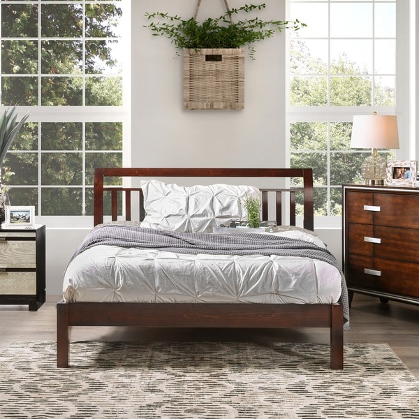 Furniture of America Perillean Wood Slatted Traditional Platform Bed