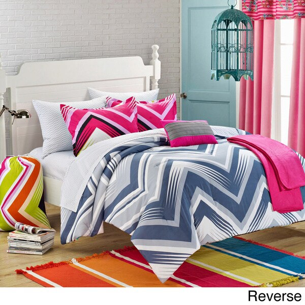 olivia reversible comforter set in fuchsia