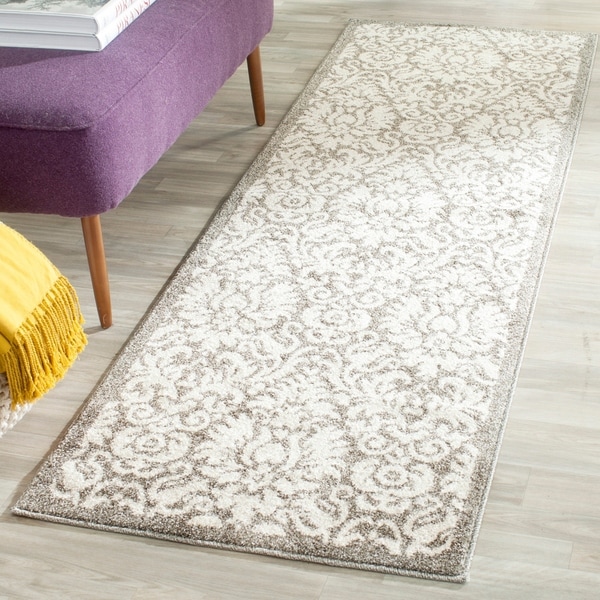 Safavieh Indoor/ Outdoor Amherst Dark Grey/ Beige Rug - 2'3 x 11'
