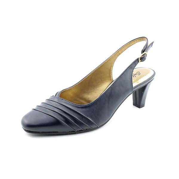 Shop Soft Style by Hush Puppies Women's 'Pleats As Punch' Faux Leather Dress Shoes (Size 6.5 ...
