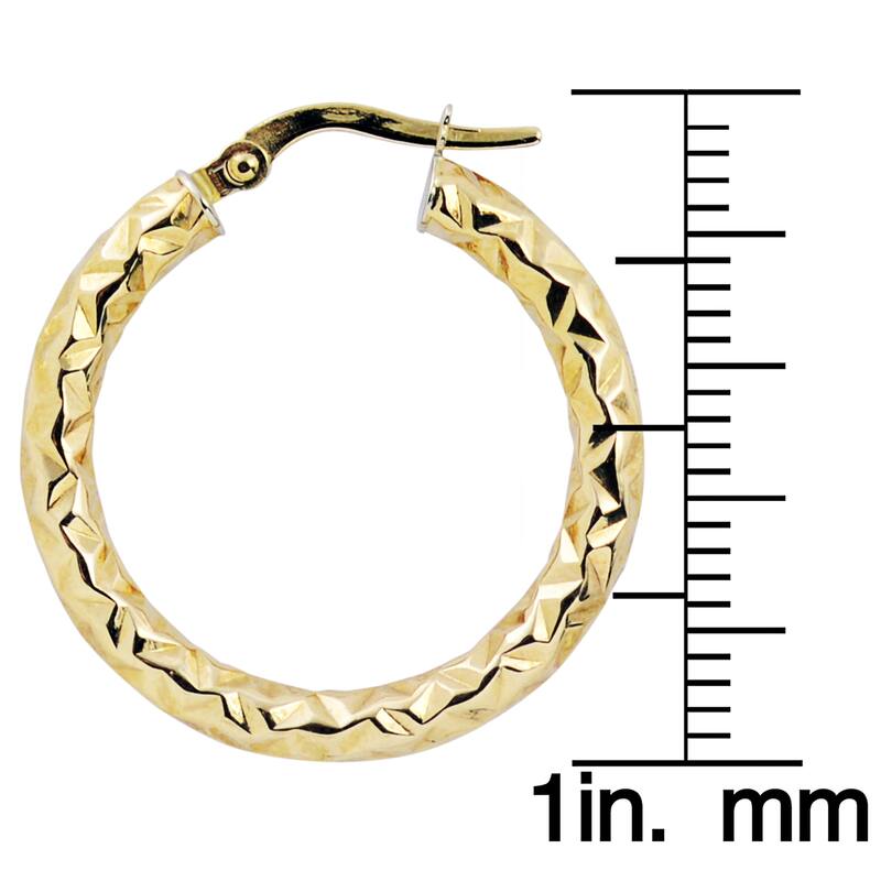 Fremada 10k Gold 20mm Diamond-cut Round Hoop Earrings
