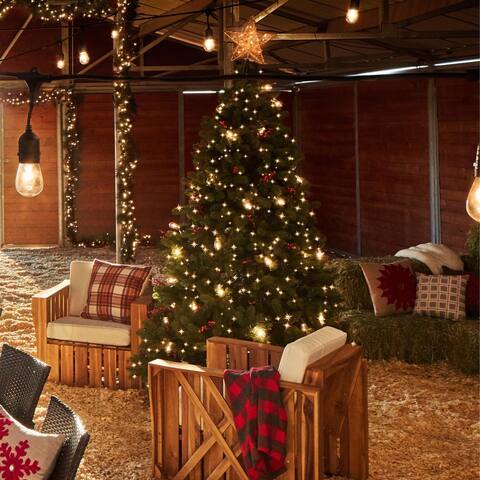 Fir Pre-lit or Unlit 7.5-foot Artificial Christmas Tree