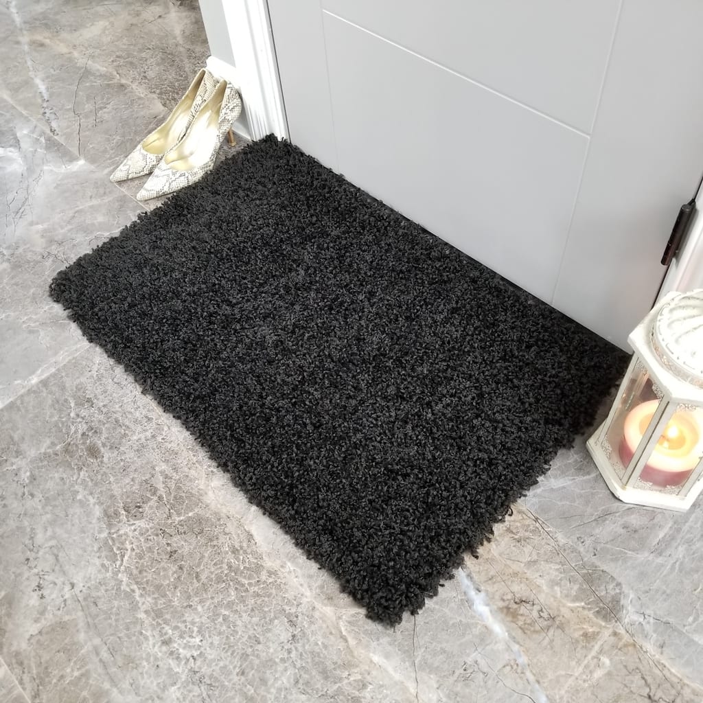 Maxy Home Black Shag Accent Rug Doormat Single Solid Color (1'8 x 2'7) - 1'8 x 2'7
