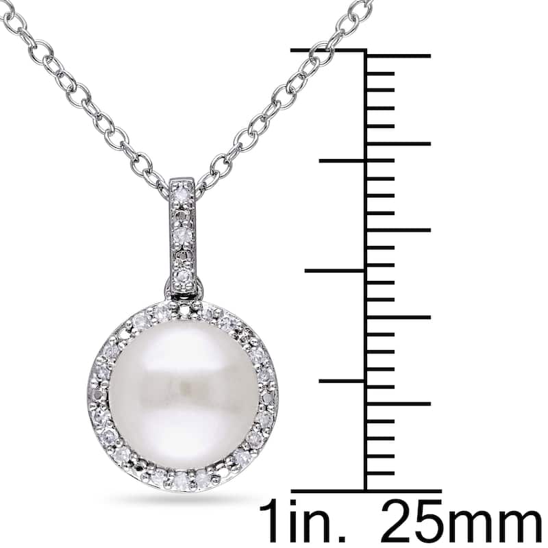Miadora Silver Cultured Pearl and 1/10ct TDW Diamond Necklace (H-I, I2-I3)