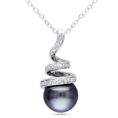 Miadora Silver Tahitian Pearl and 1/10ct TDW Diamond Necklace (8-8.5 mm)
