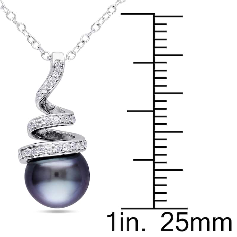 Miadora Silver Tahitian Pearl and 1/10ct TDW Diamond Necklace (8-8.5 mm)