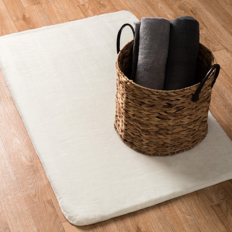 Hampton Plush Bath Rug