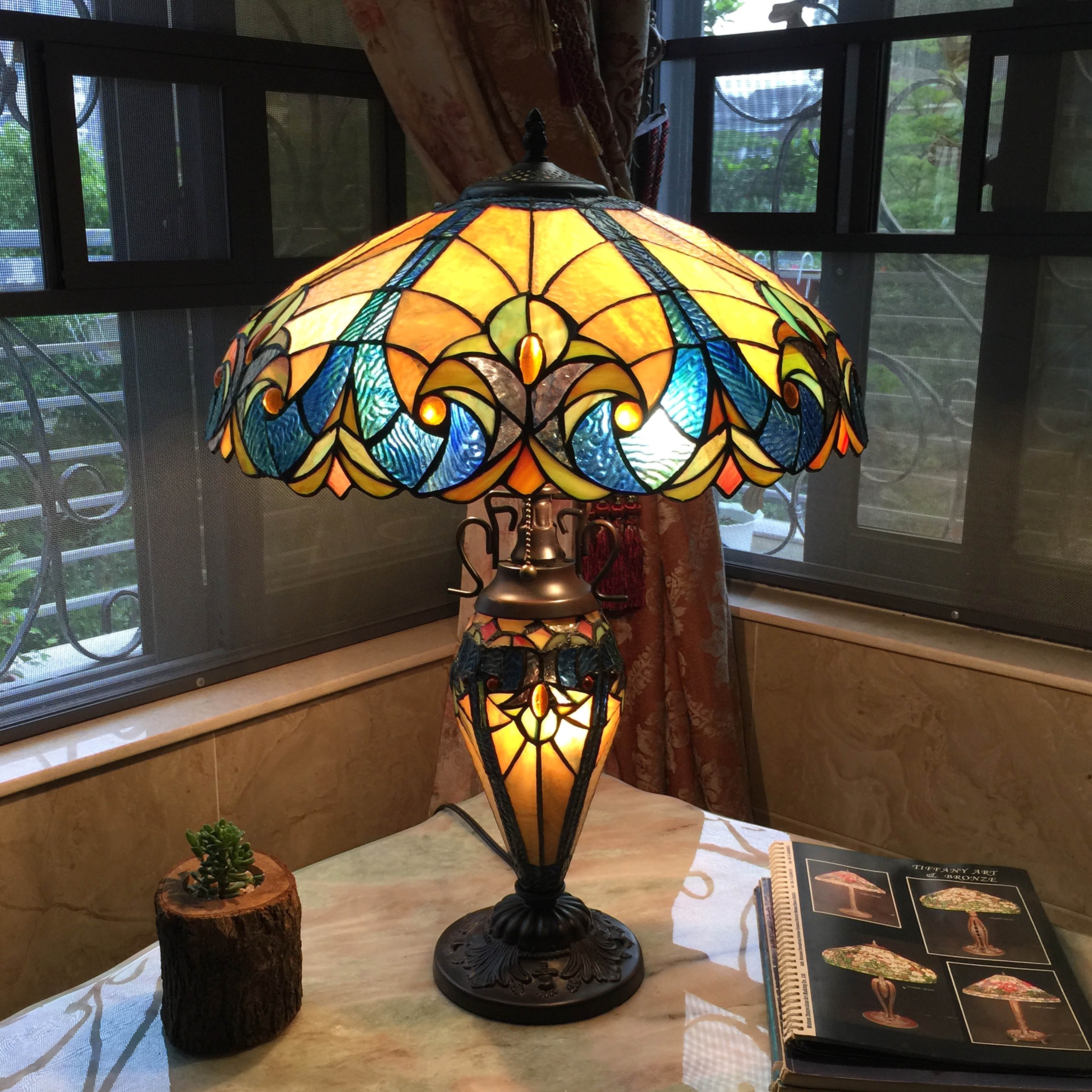 Tiffany Style Victorian 2 and 1-light Bronze Table Lamp - Multi-color