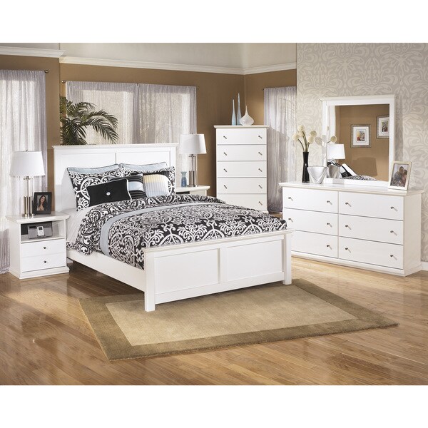 Bostwick Shoals Antique White Panel Bed