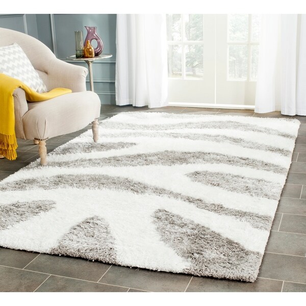 Safavieh Handmade Barcelona Shag Ivory/ Silver Polyester Rug - 8' x 10'