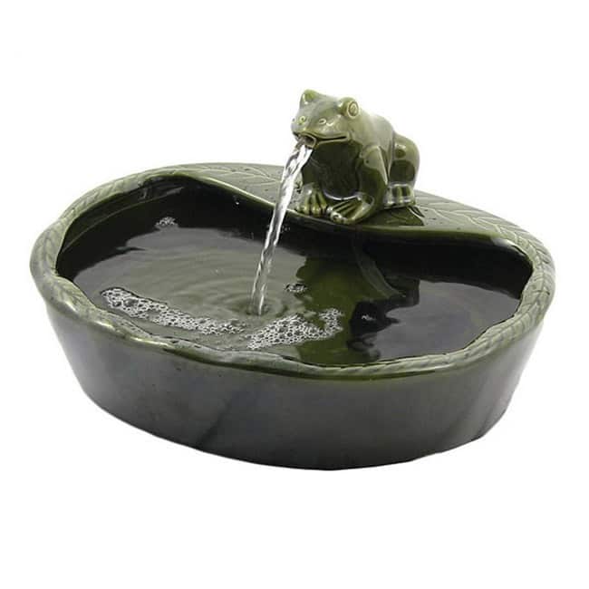 Solar Powered Ceramic Green Frog Water Fountain