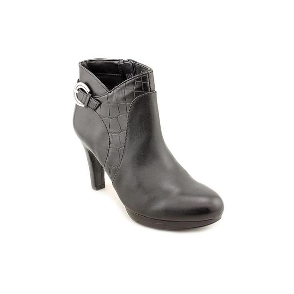 naturalizer ankle boots wide width