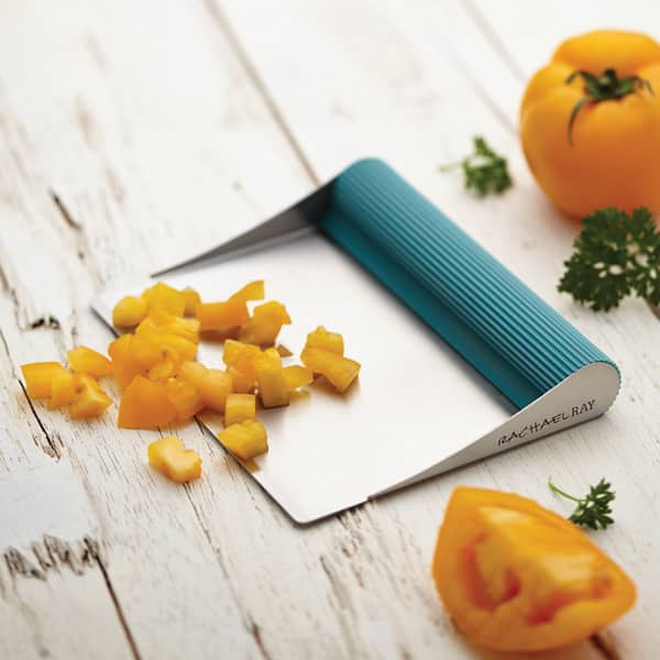 Rachael Ray Chopping knife. It's a great kitchen tool!