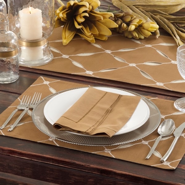 table runner set