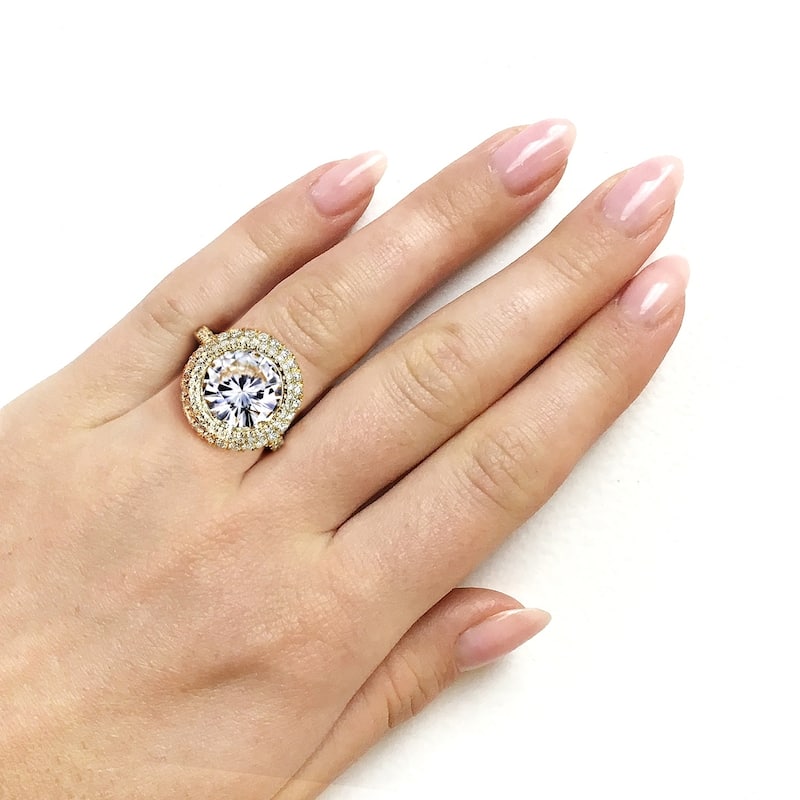 Annello by Kobelli 14k Yellow Gold 5 7/8ct TGW Large Moissanite and Diamond Round Double Halo Statement Ring (HI/VS, GH/I)