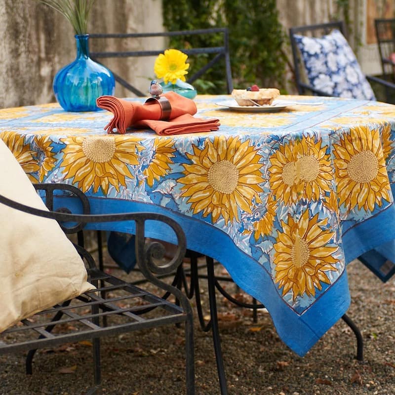 Couleur Nature Sunflower 70-inch Round Tablecloth - Blue