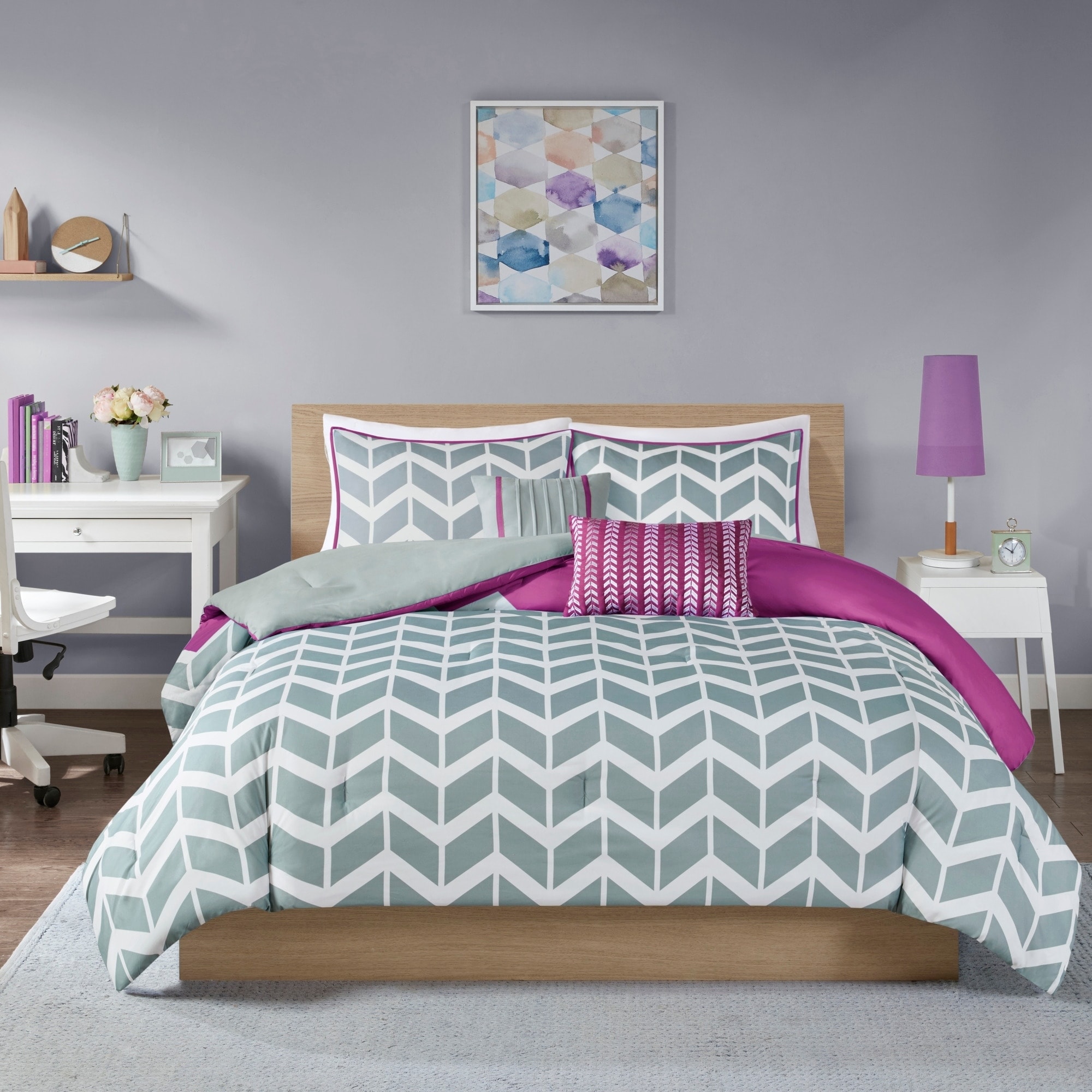 Shop Intelligent Design Elle Chevron 5 Piece Comforter Set On