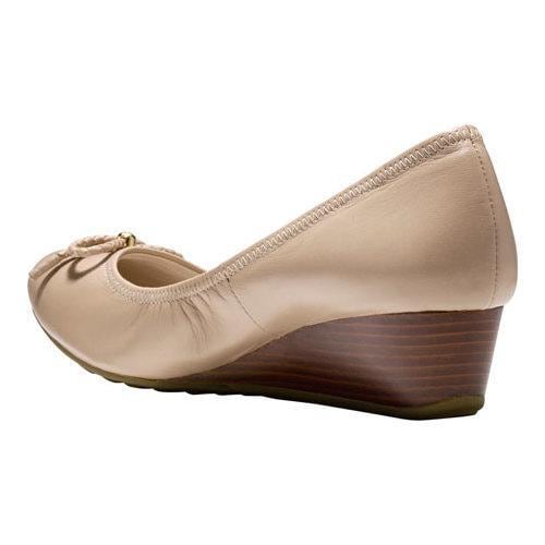 tali grand lace wedge