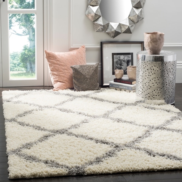 Safavieh Dallas Shag Ivory/ Grey Trellis Rug - 8' x 10'
