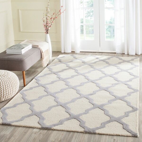 Safavieh Handmade Cambridge Ivory/ Silver Wool Rug - 10' x 14'