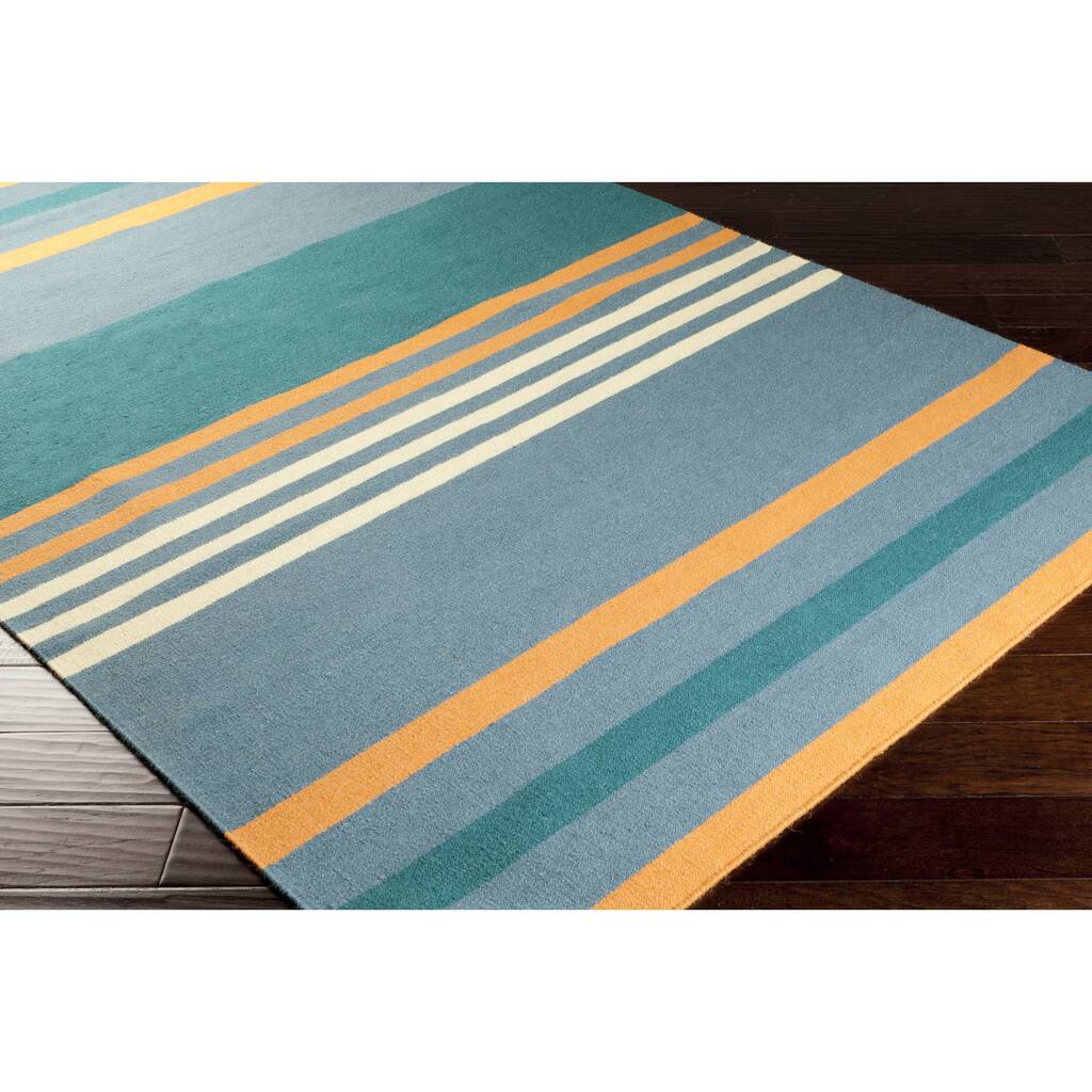 Hand-woven Kim Wool Area Rug - 5' x 8'
