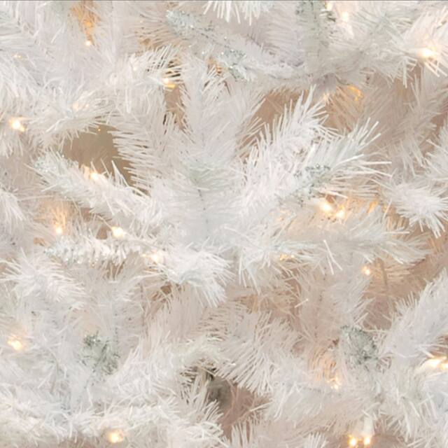 7-foot Winchester White Pine Tree with Silver Glitter and Clear Lights - 7'