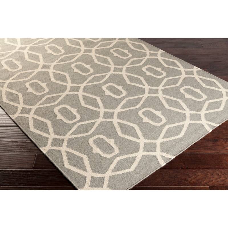 Hand-woven Boston Flatweave Wool Area Rug