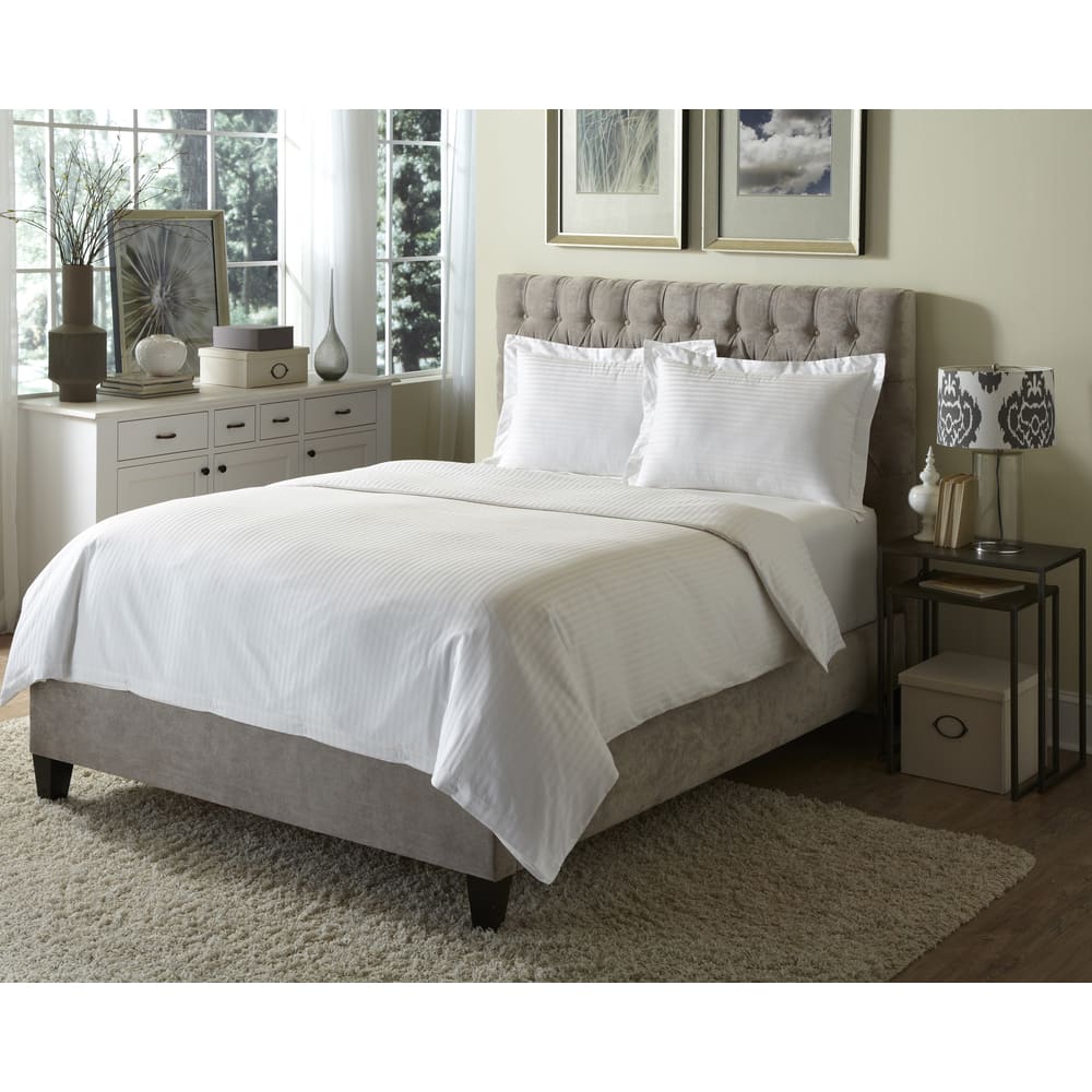 Hotel Damask 3-piece Duvet Cover Set