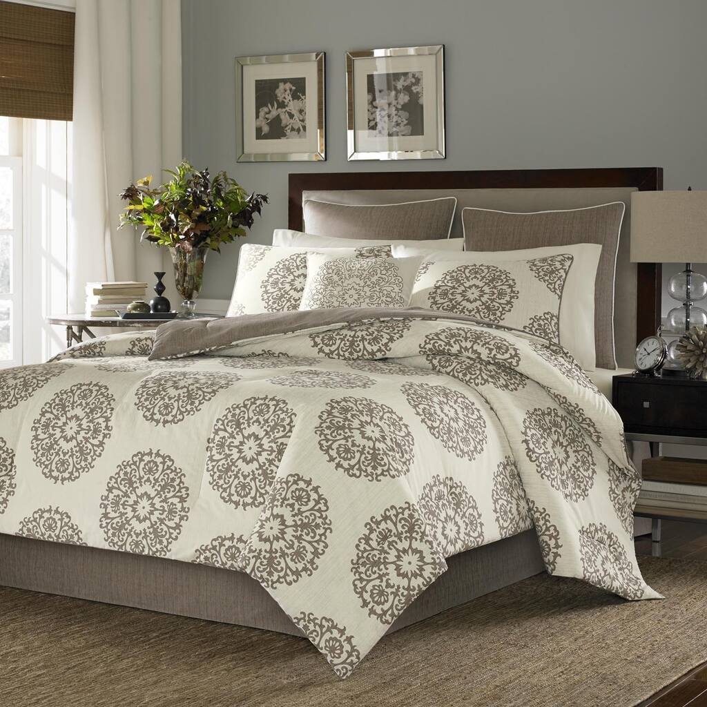 Stone Cottage Brown Medallion Pattern Sateen Cotton 3-Piece Duvet Cover Set