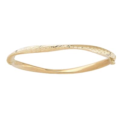 Fremada 10k Yellow Gold High Polish and Diamond-cut Wave Bangle