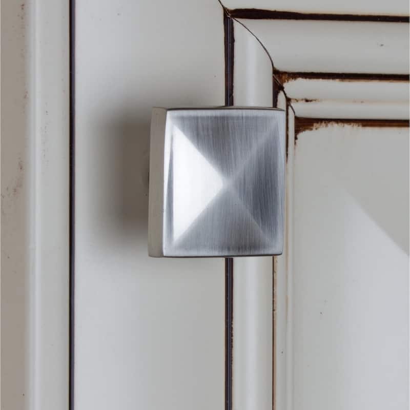 GlideRite 1.125-inch Satin Nickel Classic Pyramid Cabinet Knobs (Pack of 25)
