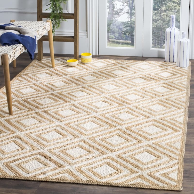 SAFAVIEH Cape Cod Elfie Handmade Jute Area Rug - 6' x 6' Square - Natural/Ivory