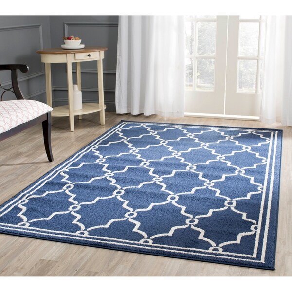 Safavieh Indoor/ Outdoor Amherst Navy/ Beige Rug - 8' x 10'