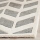 Safavieh Handmade Chatham Cleta Modern Wool Rug - Thumbnail 37