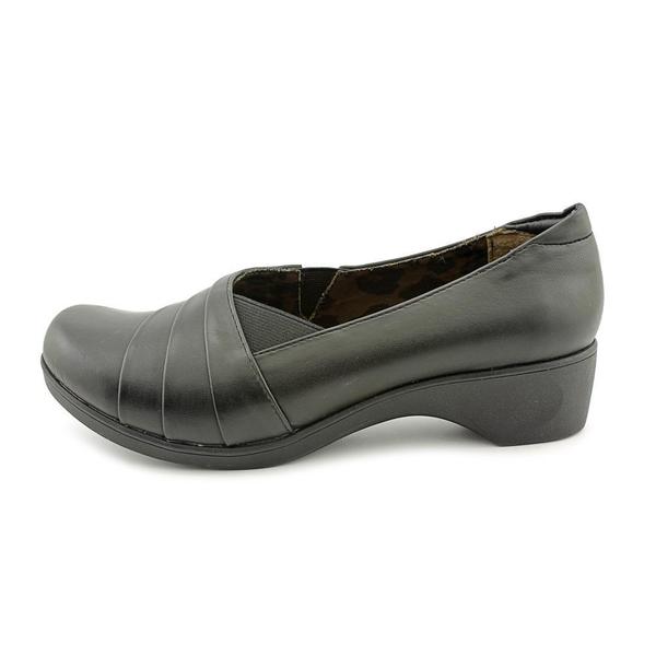 hush puppies narrow shoes