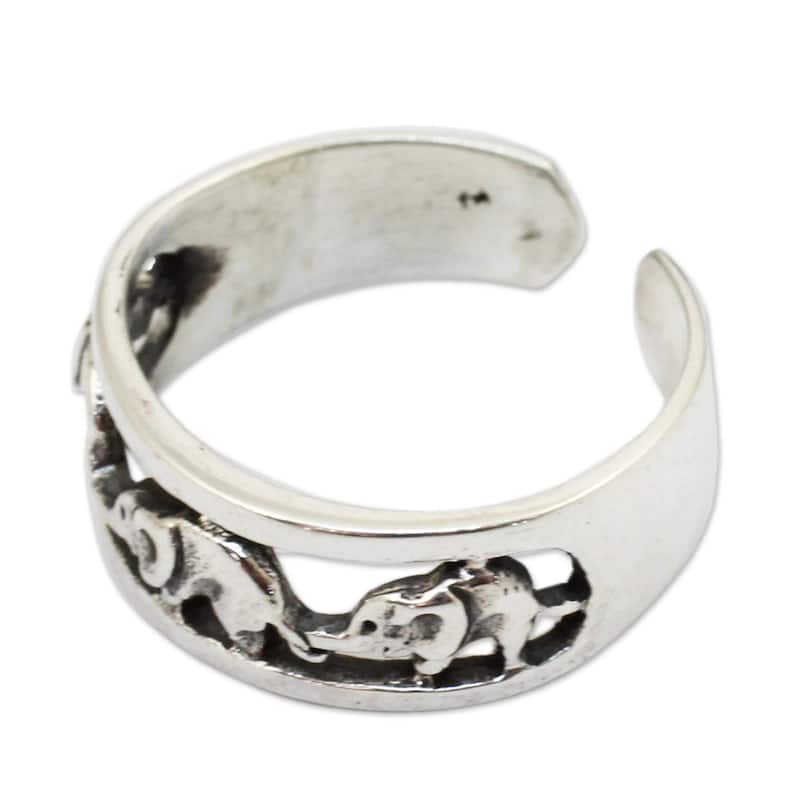 NOVICA Handmade Elephant Walk Sterling Silver Toe Ring (Thailand)